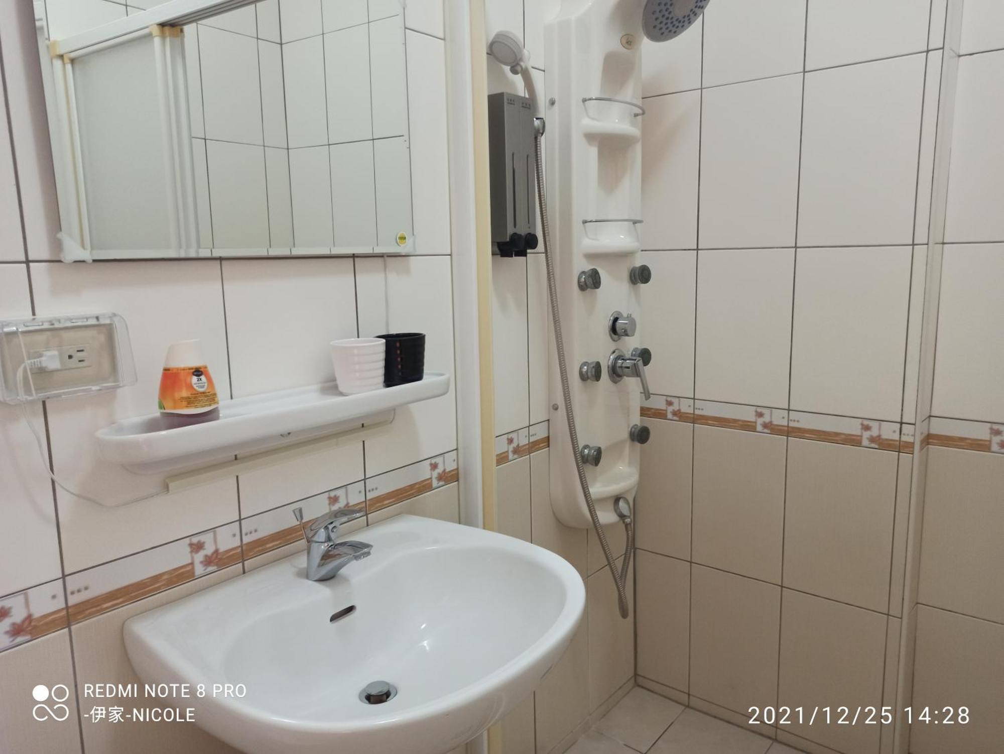 伊家民宿yi Home 志航路一段398號 T'ai-tung Szoba fotó